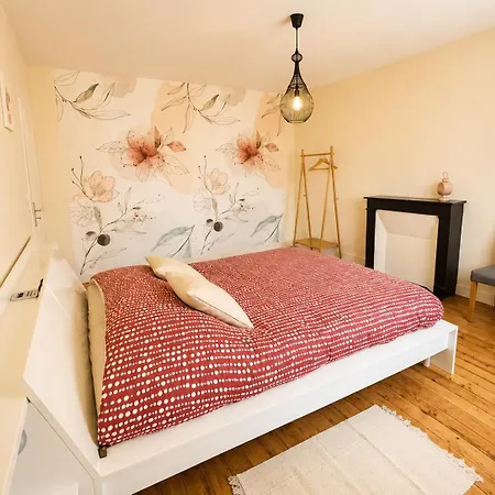 Dom wakacyjny Instant Normand - Maison De Renovee Avec Gout En 2026, Confortable Et Bien Equipee, 2 Chambres, 1 Wc, Belle Cuisine, Sdb, Garage, Parking Privatif A 5 Mn A Pied Du Centre Bourg Molay Littry Proche Des Plages Du Debarquement Et De Bayeux *