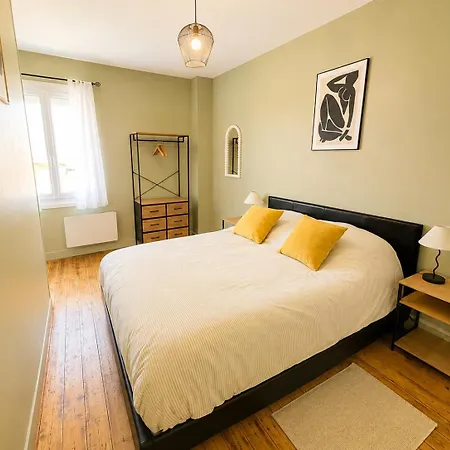 Instant Normand - Maison De Renovee Avec Gout En 2026, Confortable Et Bien Equipee, 2 Chambres, 1 Wc, Belle Cuisine, Sdb, Garage, Parking Privatif A 5 Mn A Pied Du Centre Bourg Molay Littry Proche Des Plages Du Debarquement Et De Bayeux Le Molay-Littry