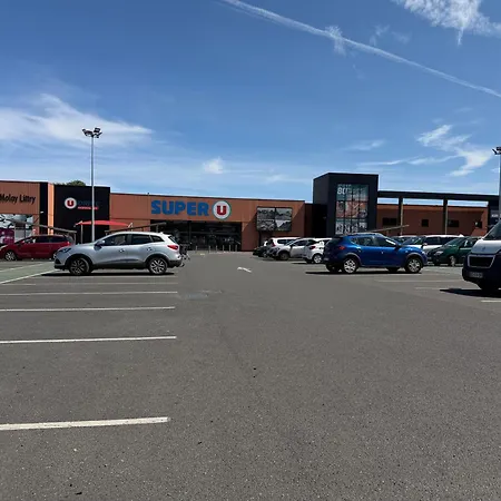 Instant Normand - Maison De Renovee Avec Gout En 2026, Confortable Et Bien Equipee, 2 Chambres, 1 Wc, Belle Cuisine, Sdb, Garage, Parking Privatif A 5 Mn A Pied Du Centre Bourg Molay Littry Proche Des Plages Du Debarquement Et De Bayeux Le Molay-Littry